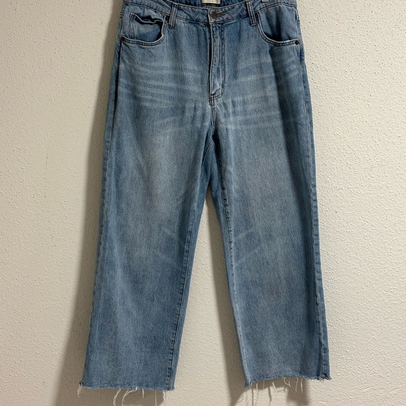 Oliver Logan Aberdeen Wide Leg Crop Jeans Size 32 High Rise Raw Hem Denim preown - Picture 4 of 10